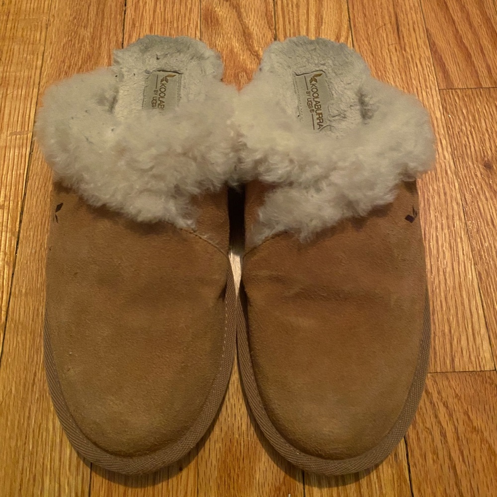 Koolaburra by UGG slide on Size 9